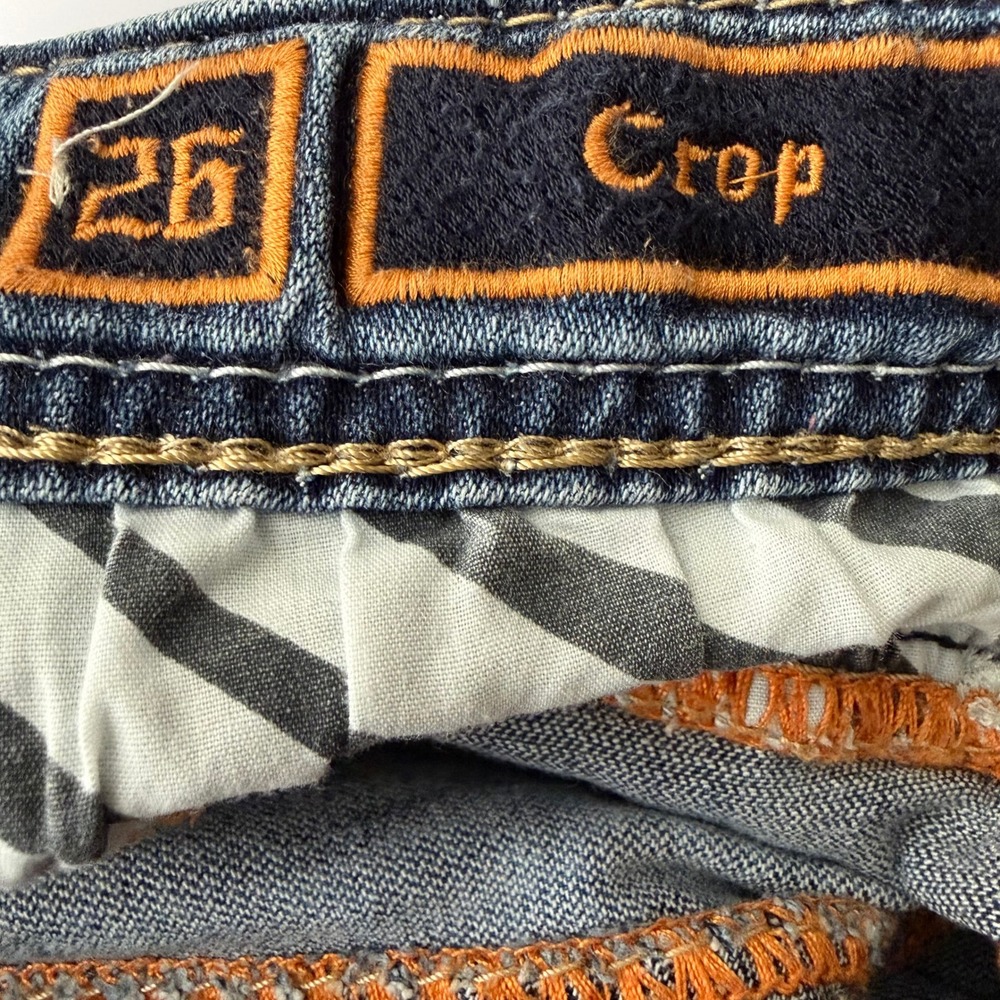 Rock Revival Abrienda Low RIse Cropped Jeans Size 26 Embellished Flap Pocket - Picture 5 of 14
